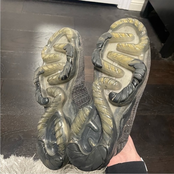 Nike Vapor Max Fly Knit 7Y Running Shoes - Picture 8 of 10